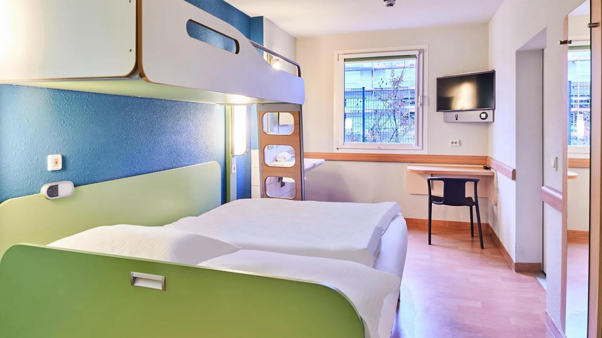 B&B Hotel Koeln-Marsdorf 2*, Colónia